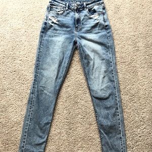 American Eagle Mom Jean